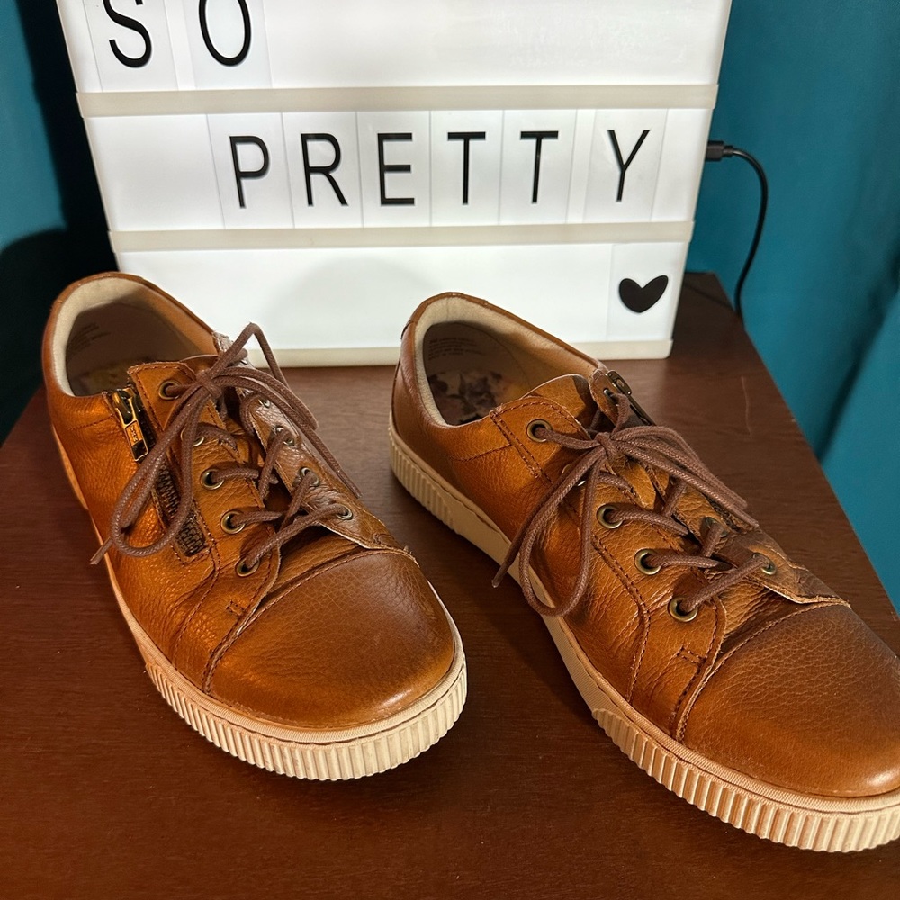 Born.  Leather Tamara sneakers   Rare brown.  Zip/tie.  Size 9. Used/ good cond.